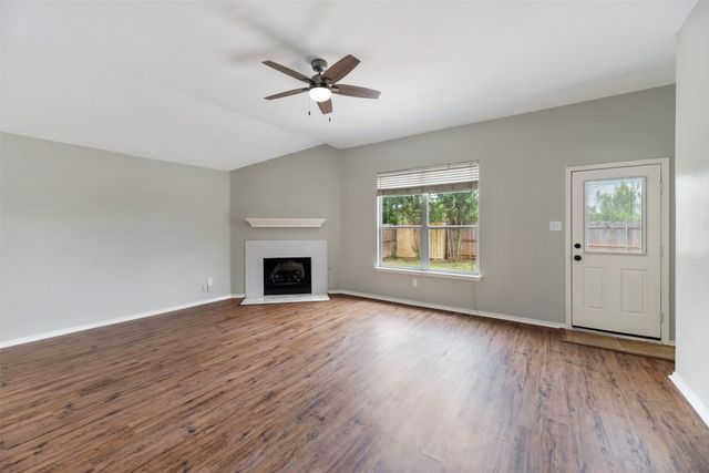 10905 Fawn Valley Drive, Fort Worth, TX 76140