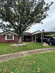 1221 E Dartmouth Lane, Deer Park, TX 77536