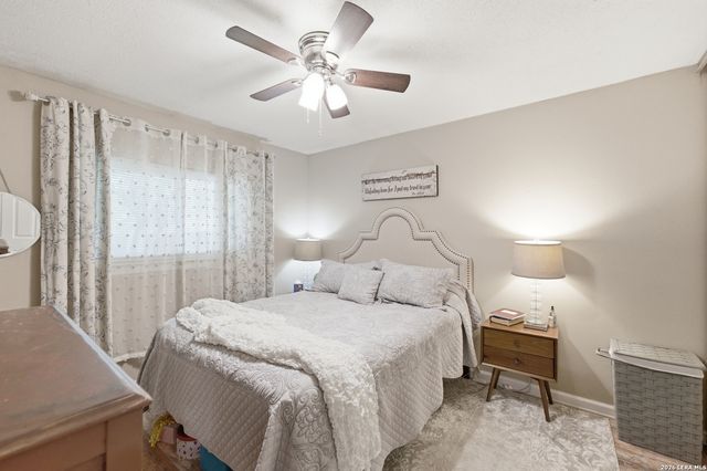 9746 Hidden Swan, San Antonio, TX 78250