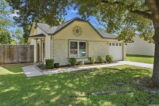 9746 Hidden Swan, San Antonio, TX 78250