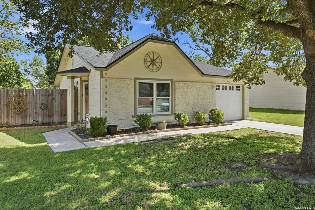 9746 Hidden Swan, San Antonio, TX 78250