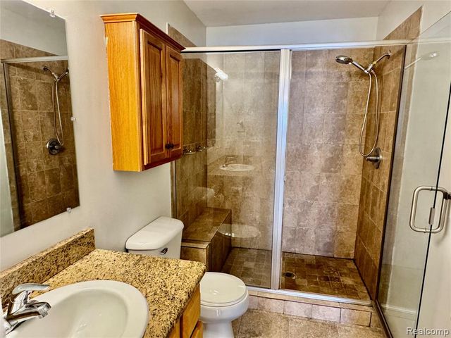 45678 Kennedy Avenue, Utica, MI 48315