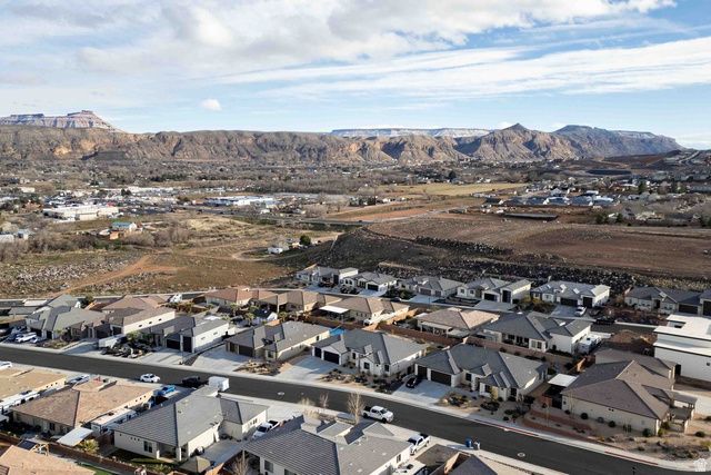 1925 W 180 N, Hurricane, UT 84737