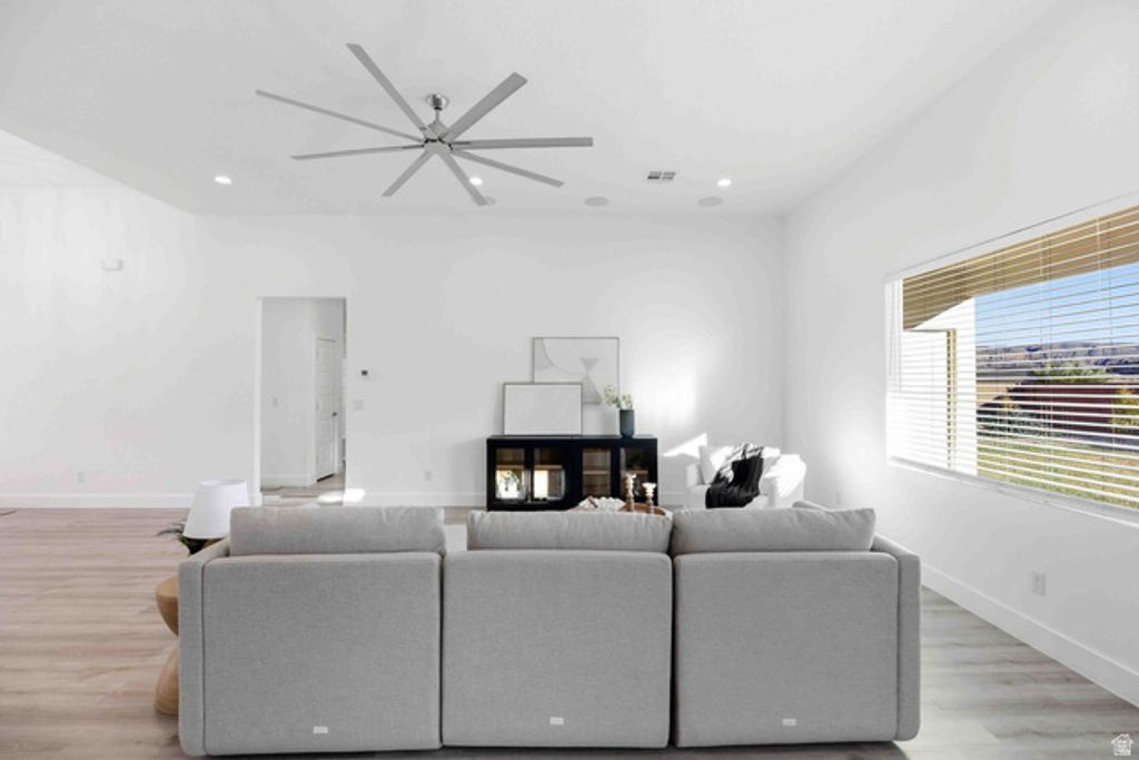 Image 40 of property listing at 1925 W 180 N, Hurricane, UT 84737