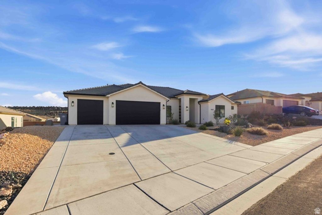 Image 46 of property listing at 1925 W 180 N, Hurricane, UT 84737