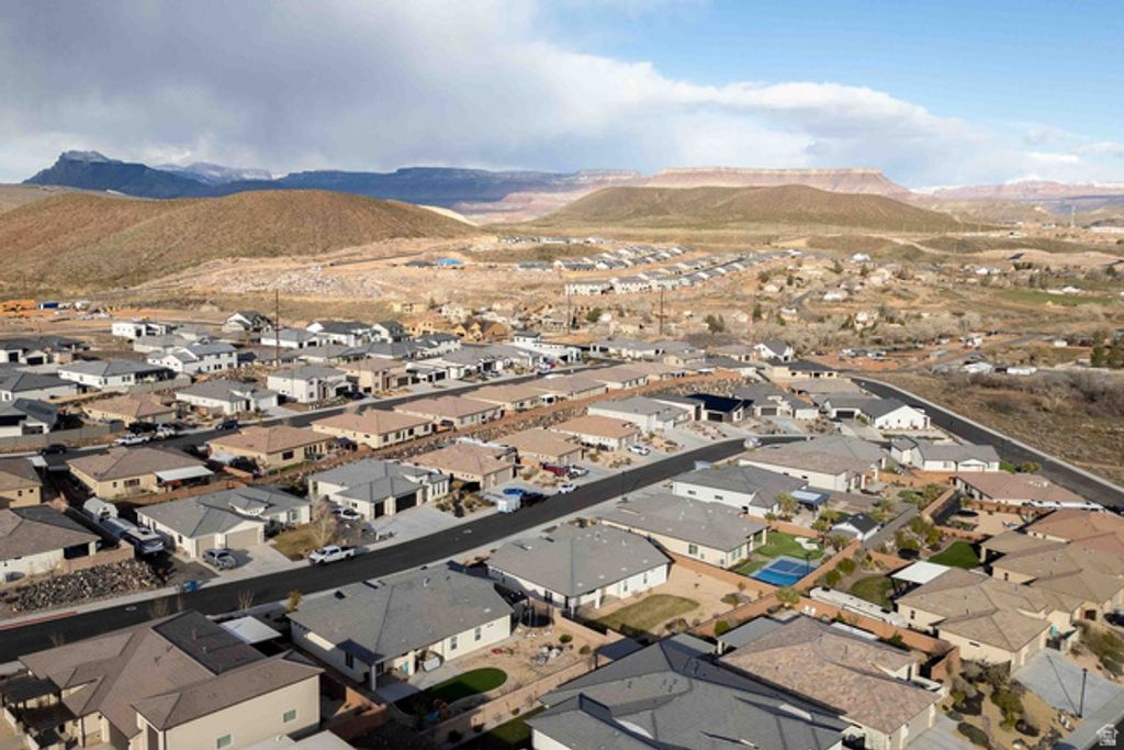 Image 57 of property listing at 1925 W 180 N, Hurricane, UT 84737