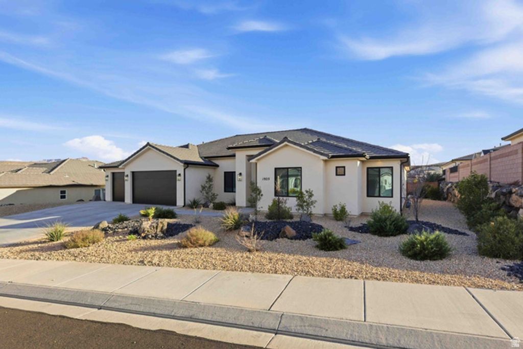 Image 7 of property listing at 1925 W 180 N, Hurricane, UT 84737