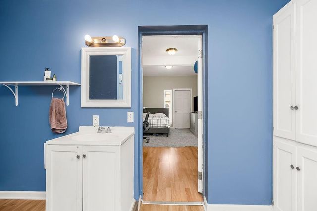 4335 N Oak Trafficway, North Kansas City, MO 64116