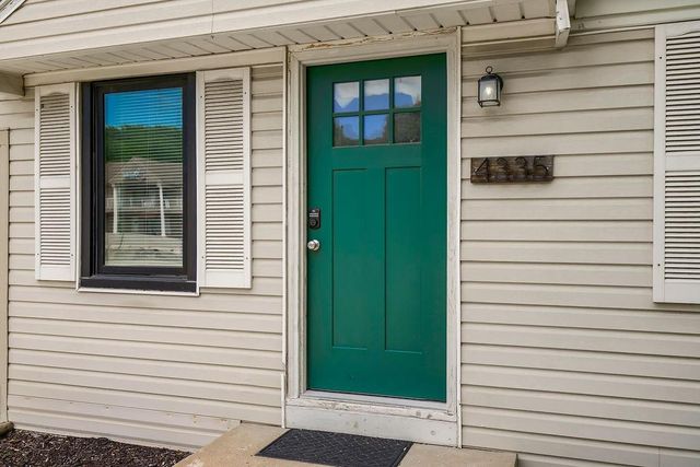 4335 N Oak Trafficway, North Kansas City, MO 64116