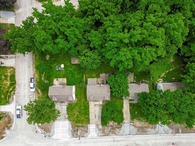 4335 N Oak Trafficway, North Kansas City, MO 64116