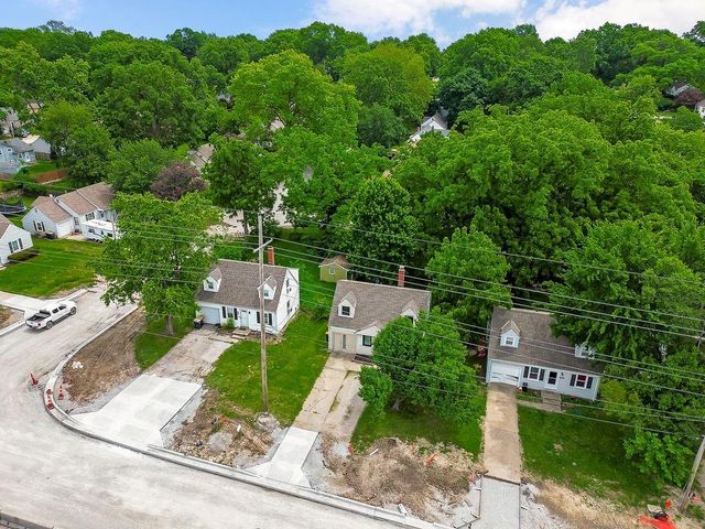 4335 N Oak Trafficway, North Kansas City, MO 64116