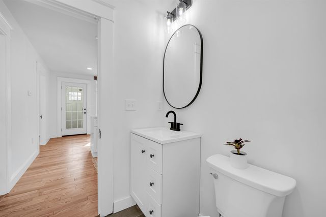 315 Hackett Hill Road, Hooksett, NH 03106