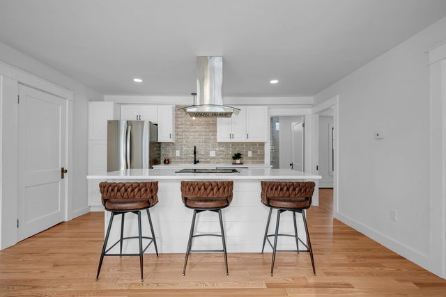 315 Hackett Hill Road, Hooksett, NH 03106