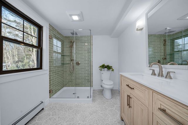 315 Hackett Hill Road, Hooksett, NH 03106