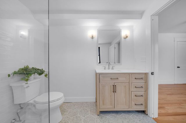 315 Hackett Hill Road, Hooksett, NH 03106