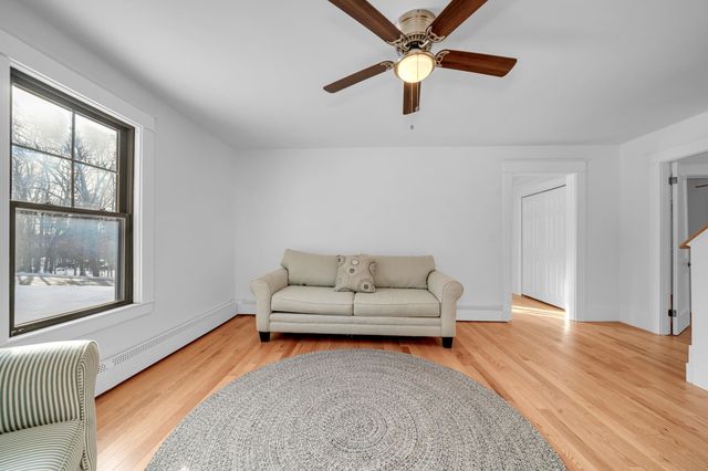 315 Hackett Hill Road, Hooksett, NH 03106