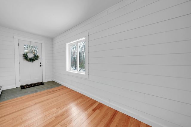 315 Hackett Hill Road, Hooksett, NH 03106