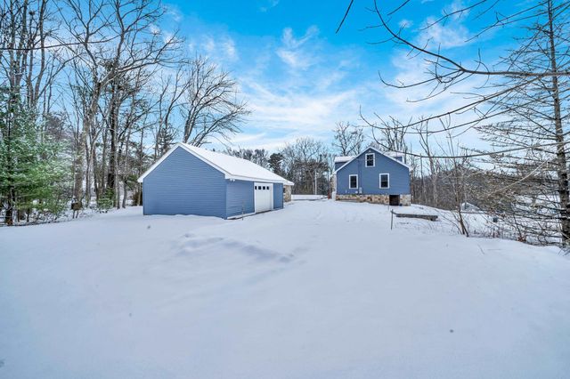 315 Hackett Hill Road, Hooksett, NH 03106