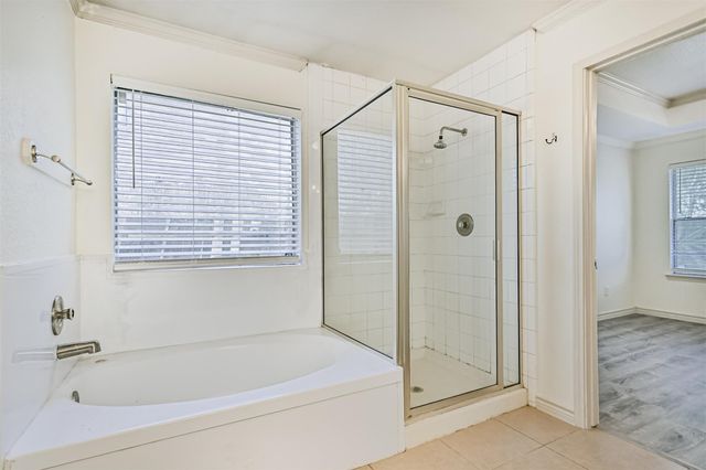 914 Chase Creek Circle, Bacliff, TX 77518