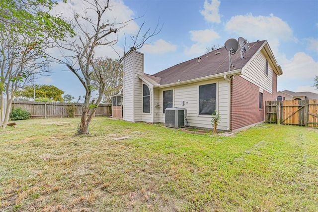 914 Chase Creek Circle, Bacliff, TX 77518