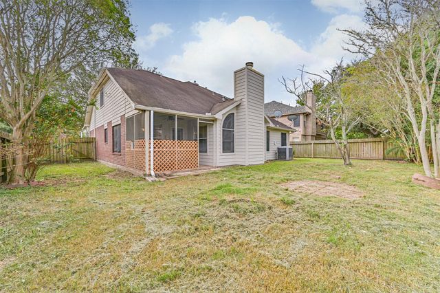 914 Chase Creek Circle, Bacliff, TX 77518