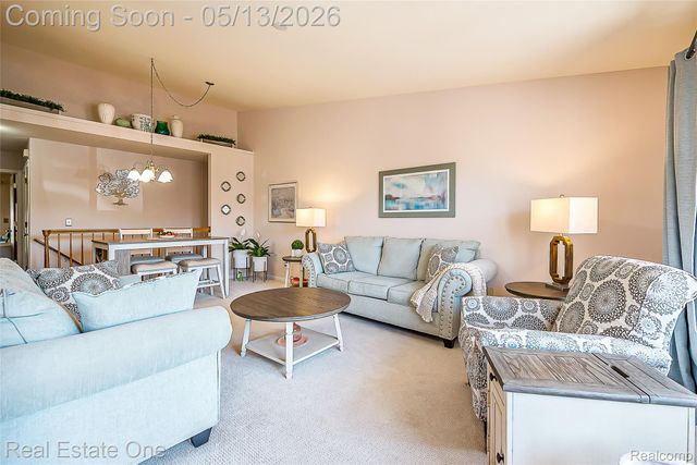 61962 YORKTOWN Drive 2, South Lyon, MI 48178