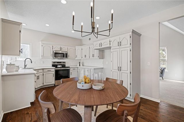 16203 W 157 Terrace, Olathe, KS 66062