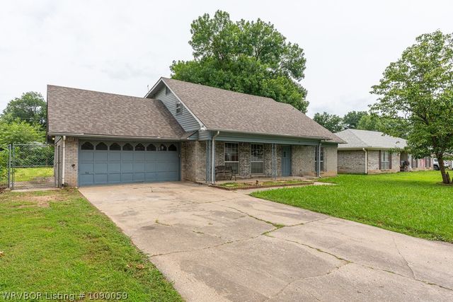 4211 Royal Oak Drive, Fort Smith, AR 72904