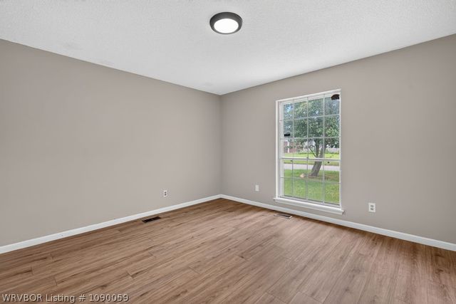 4211 Royal Oak Drive, Fort Smith, AR 72904