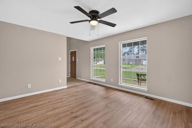 4211 Royal Oak Drive, Fort Smith, AR 72904