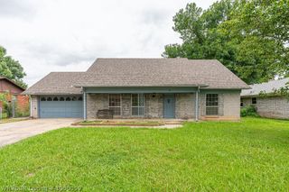 4211 Royal Oak Drive, Fort Smith, AR 72904