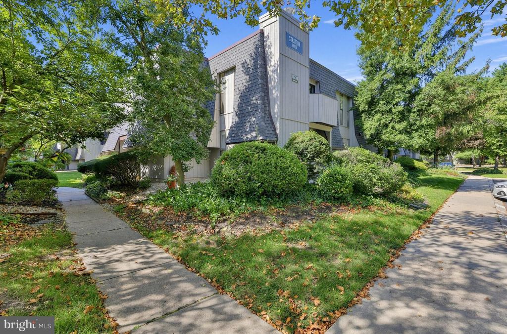 25 S CHURCH RD #145, MAPLE SHADE, NJ 08052 — photo 2