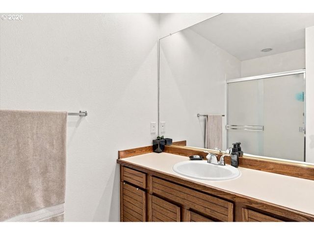 7819 Ne LOOWIT Loop 83, Vancouver, WA 98662
