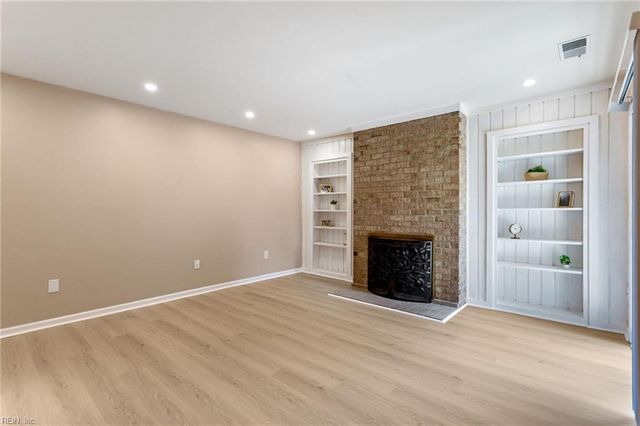 648 Ocean Lakes DR, Virginia Beach, VA 23454
