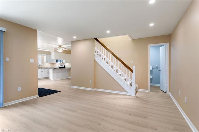 648 Ocean Lakes DR, Virginia Beach, VA 23454