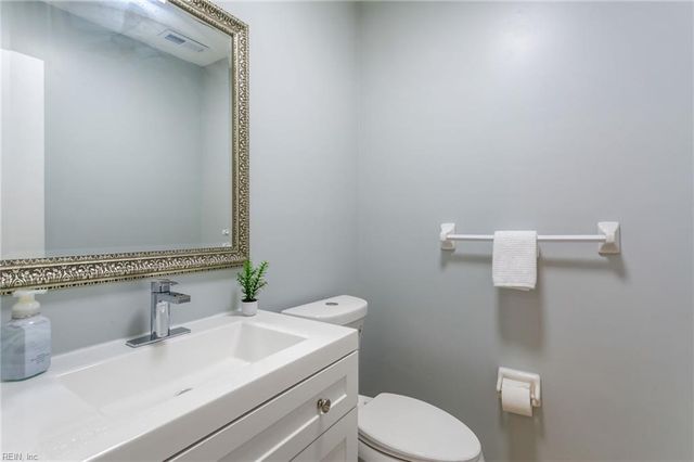 648 Ocean Lakes DR, Virginia Beach, VA 23454