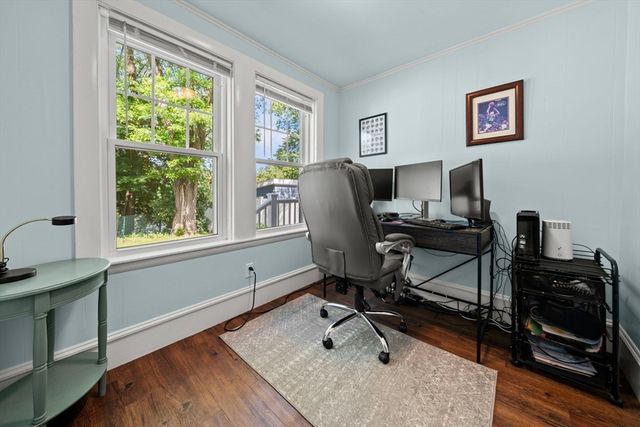 19 Broadway, Lynn, MA 01904