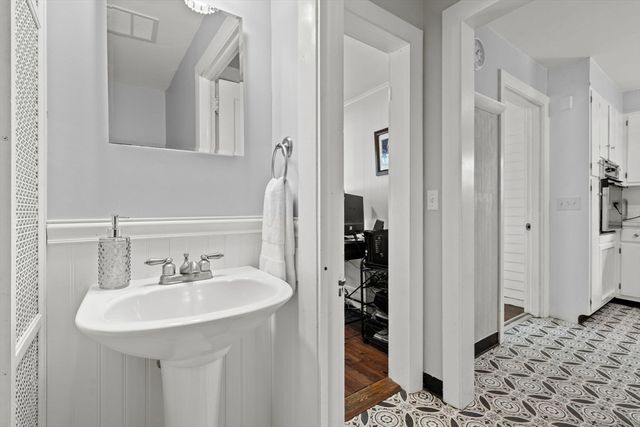 19 Broadway, Lynn, MA 01904