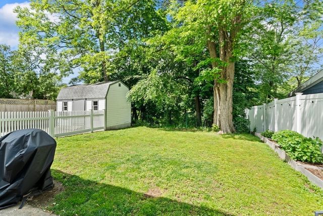 19 Broadway, Lynn, MA 01904