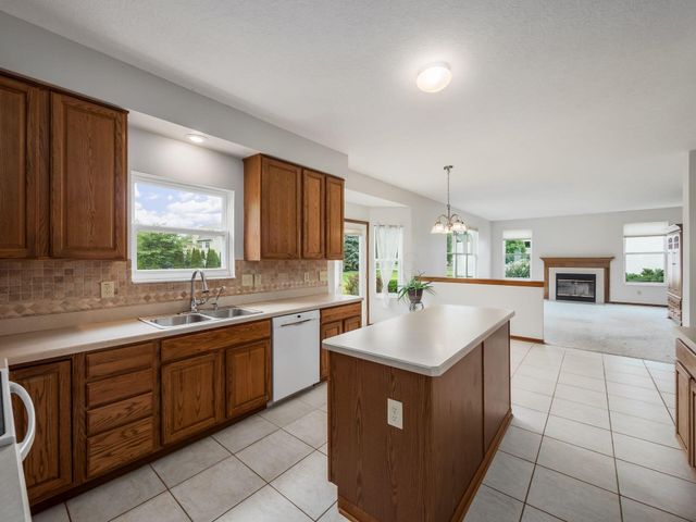 4305 Charles Court, Hilliard, OH 43026