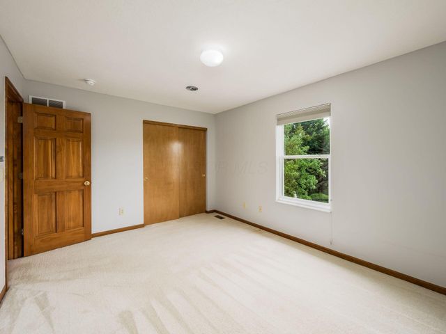 4305 Charles Court, Hilliard, OH 43026