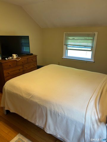 15 Earl Avenue, Hamden, CT 06514