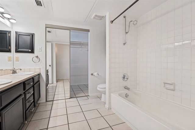 5550 SPRING VALLEY f22, Dallas, TX 75254