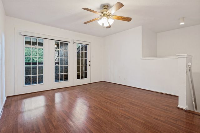 5550 SPRING VALLEY f22, Dallas, TX 75254