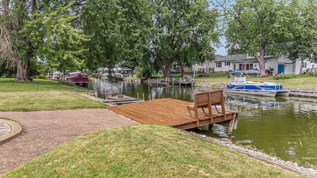 2104 HAZEL STREET, Oshkosh, WI 54901