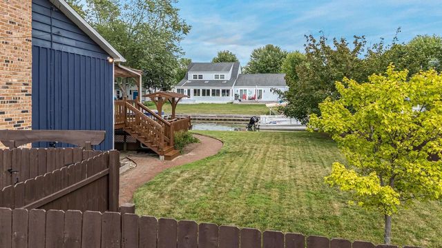 2104 HAZEL STREET, Oshkosh, WI 54901