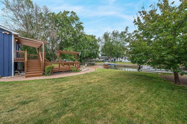 2104 HAZEL STREET, Oshkosh, WI 54901