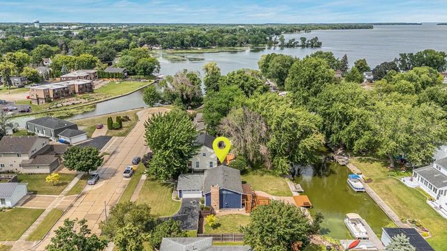 2104 HAZEL STREET, Oshkosh, WI 54901