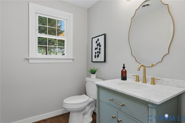 7740 Surreywood Dr, Chesterfield, VA 23235