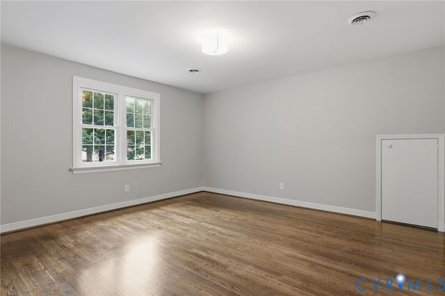 7740 Surreywood Dr, Chesterfield, VA 23235